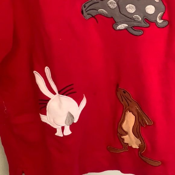 RED LADIES TOP TOP W/ BUNNIES APPLIQUED GALORE BÉCHAMEL 1X - Picture 6 of 6